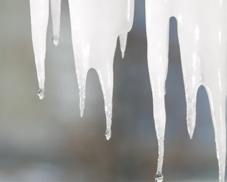 Ice stalactites